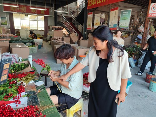 （图为参观学习现场）