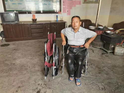 图为辉县市残疾人辅助器具免费发放活动现场3