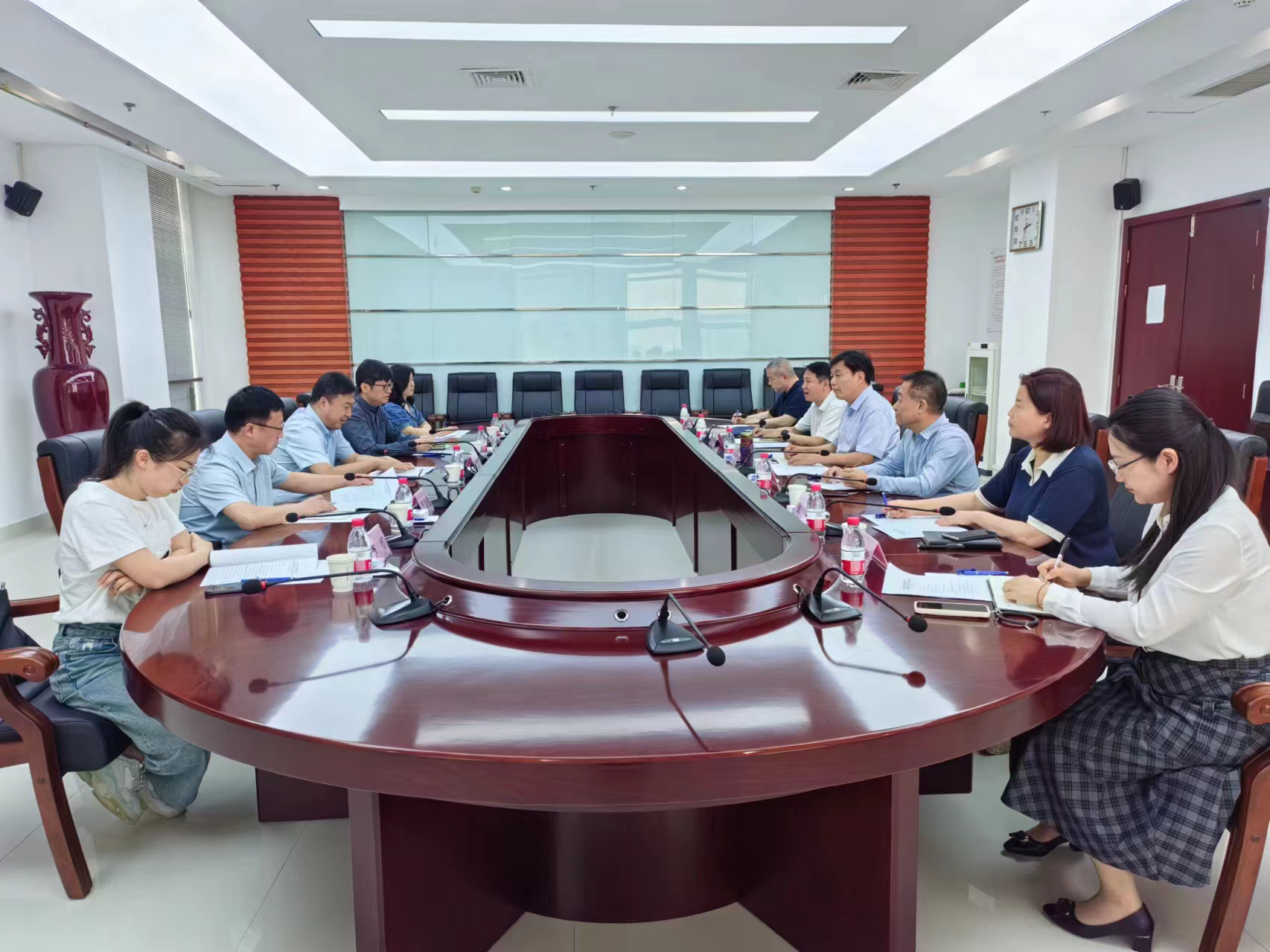 中國殘疾人輔助器具中心對河南省殘疾人康復服務中心輔具業務規范化建設 進行評估和調研